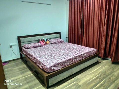 Bed, a customer's home (Shop)