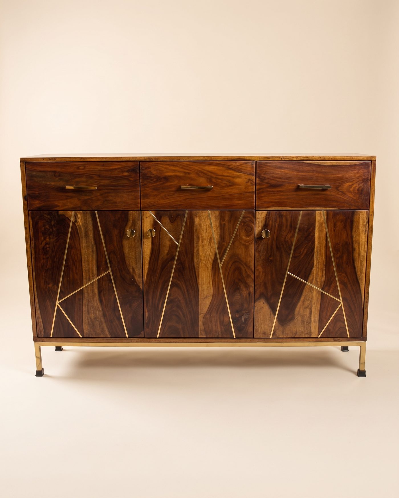 Linea sideboard, studio photo