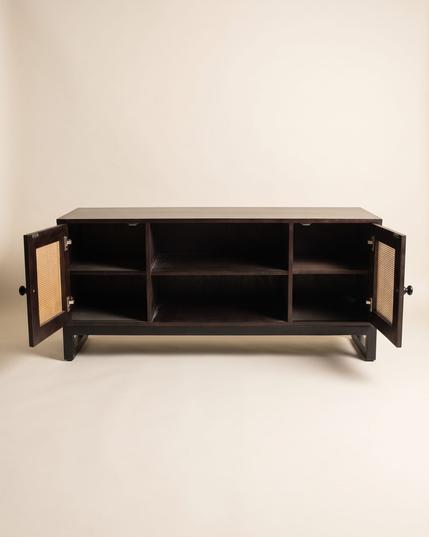 Noir media unit, view 3
