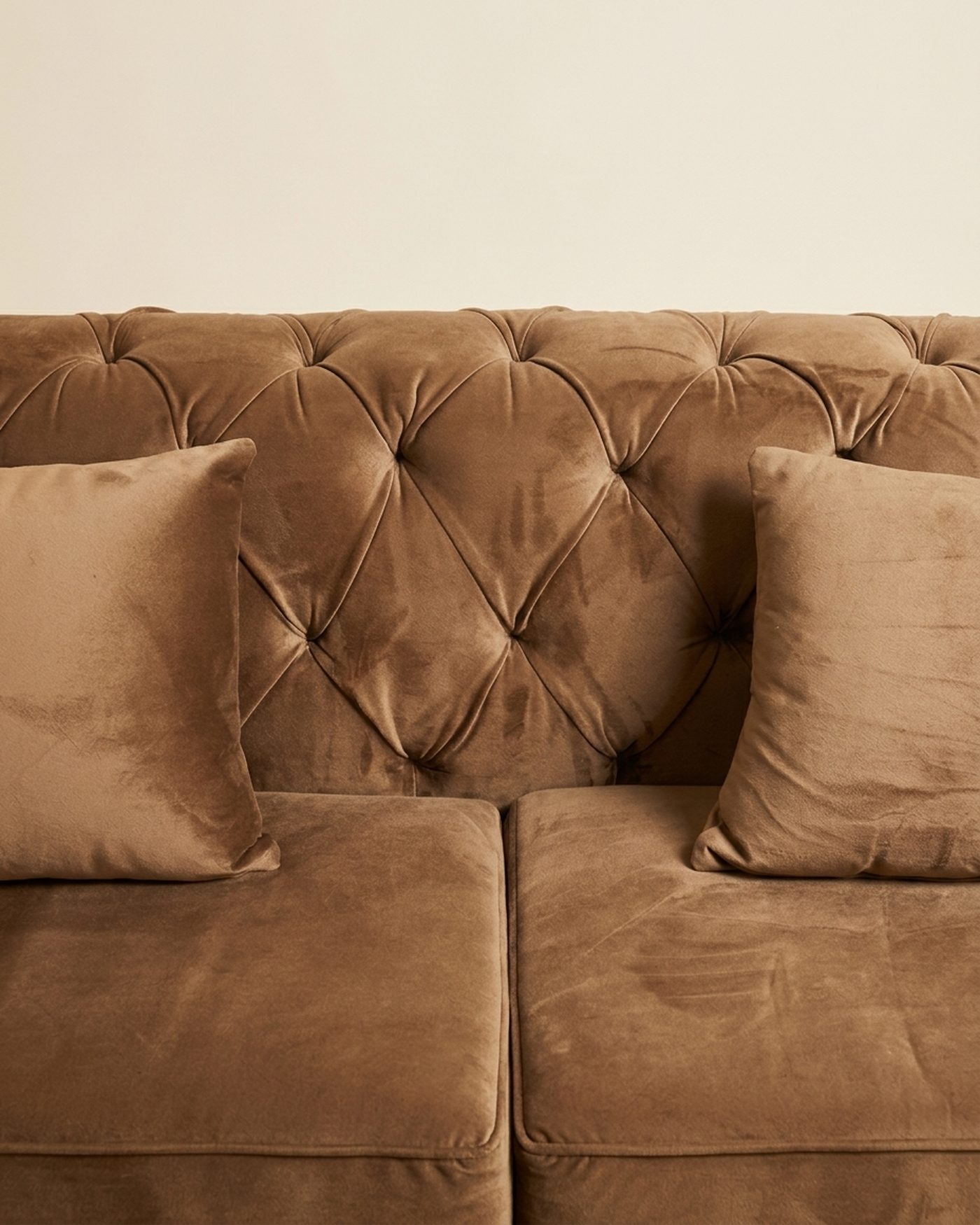 Cocoa chesterfield loveseat, view 3