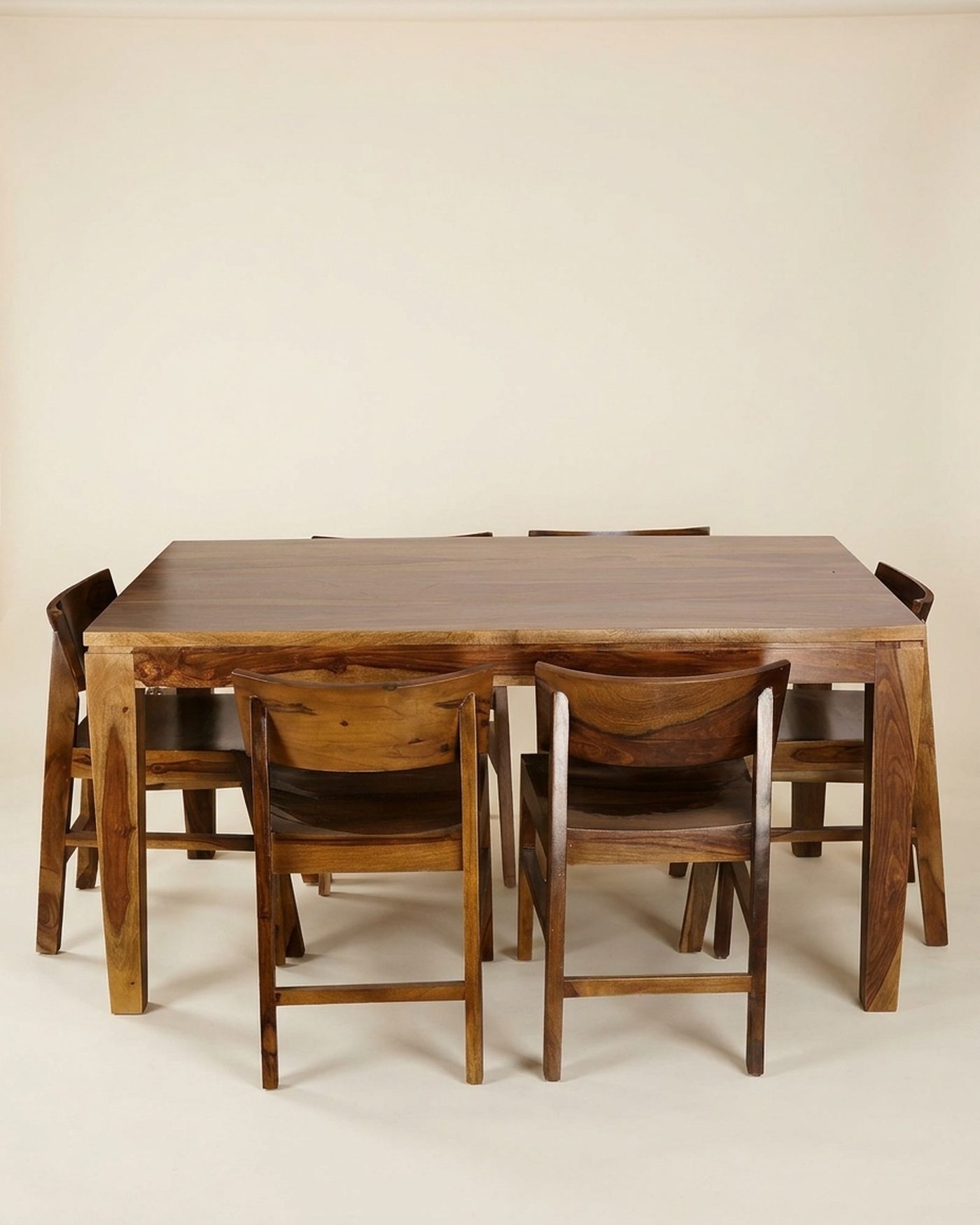 Fugo Six sheesham dining set, studio photo