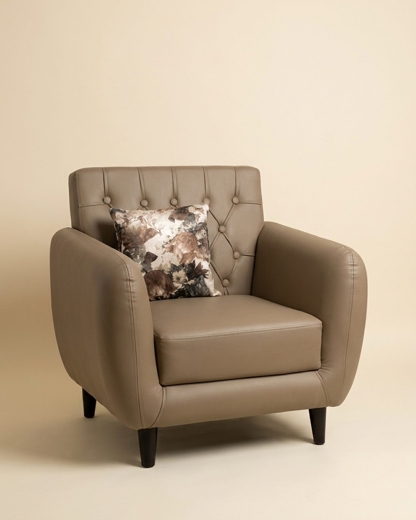 Latte armchair, view 3