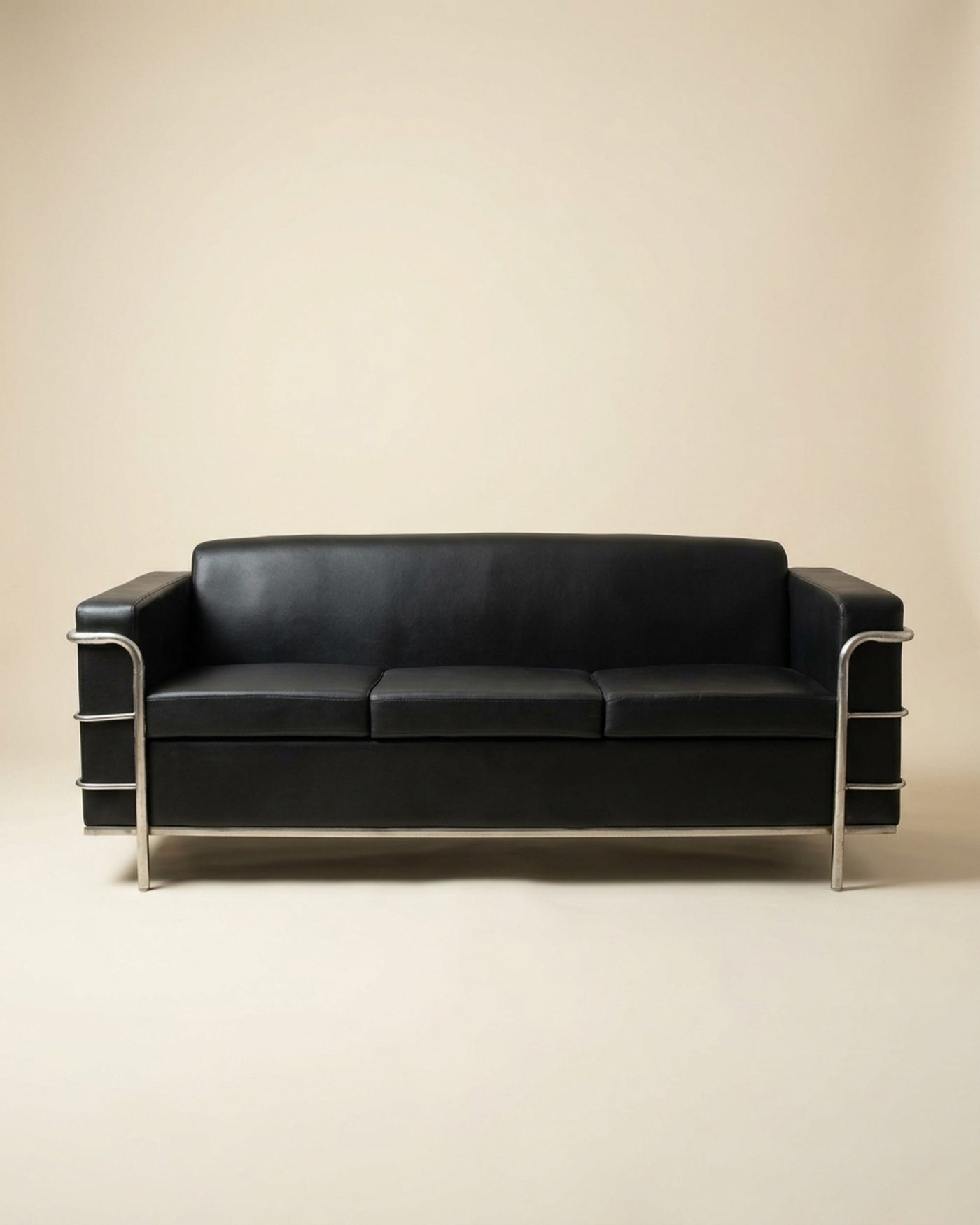 Obsidian leather three-seater, studio photo