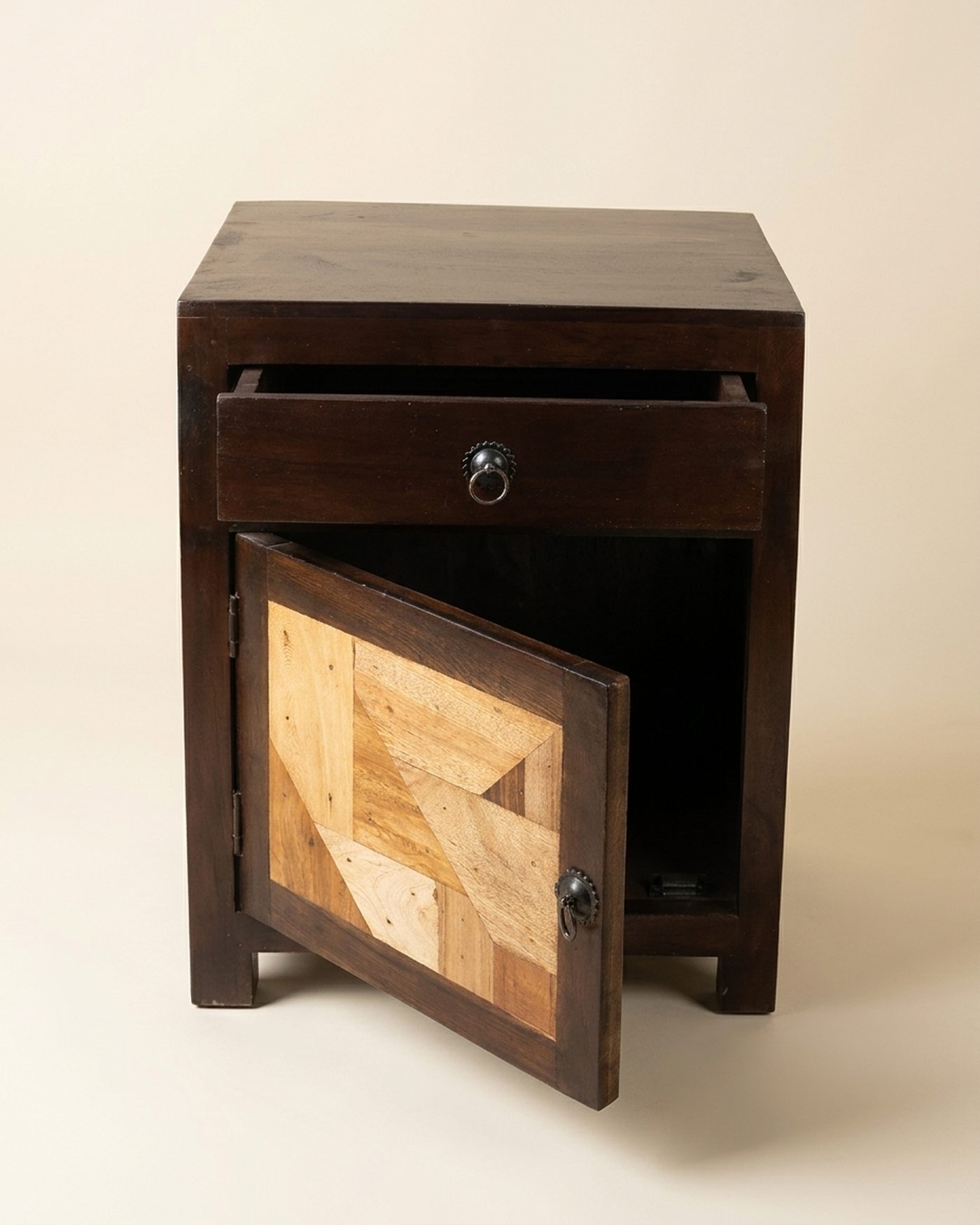 Parquet bedside cabinet, view 3