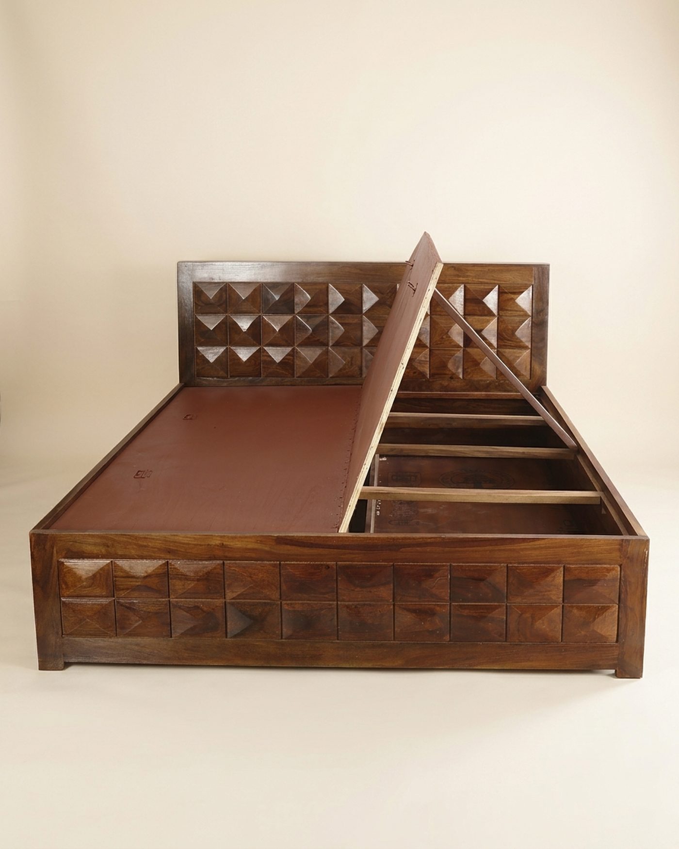 Pyramid diamond-carved storage bed, view 3