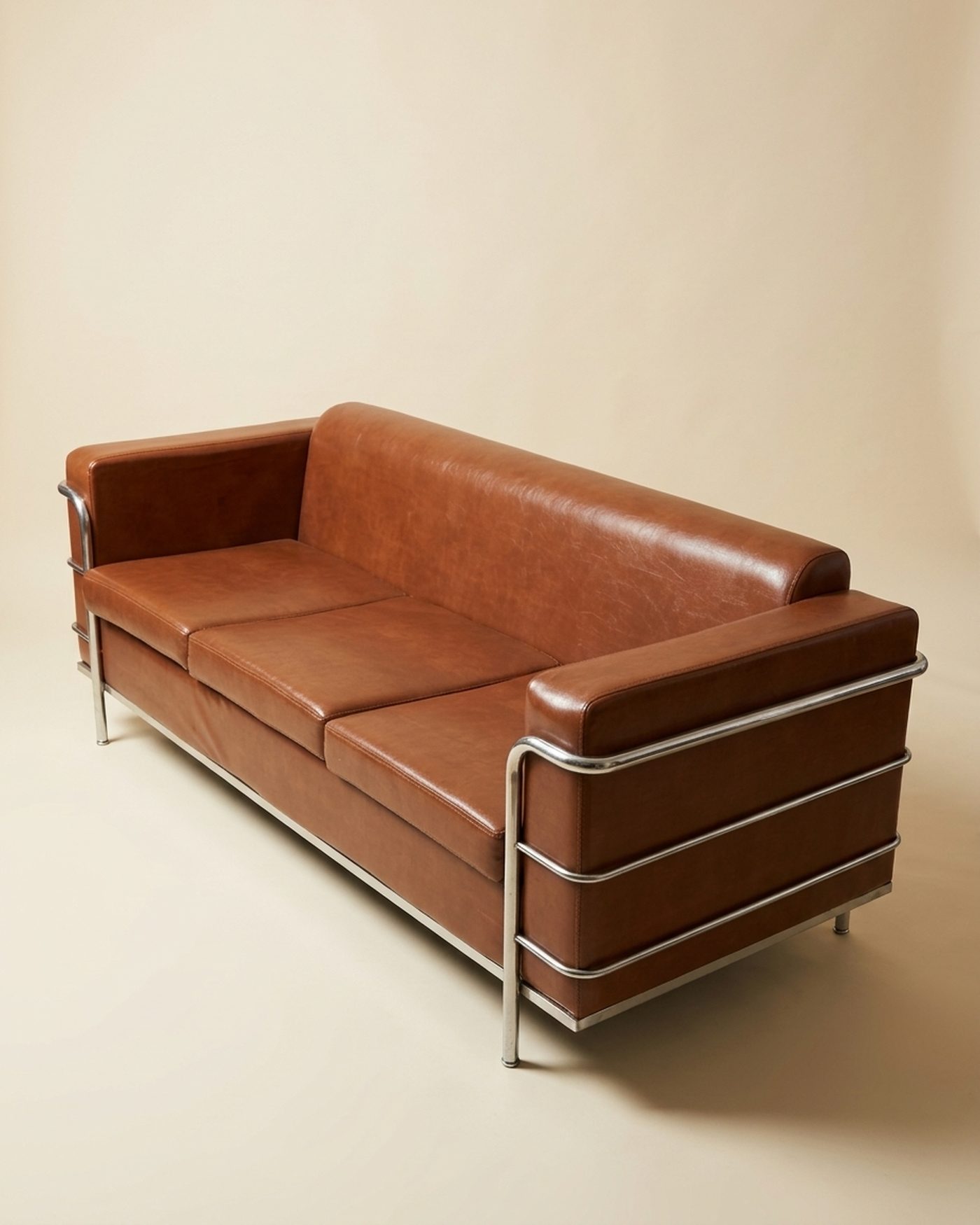 Saddle Sofa leather three-seater, view 2