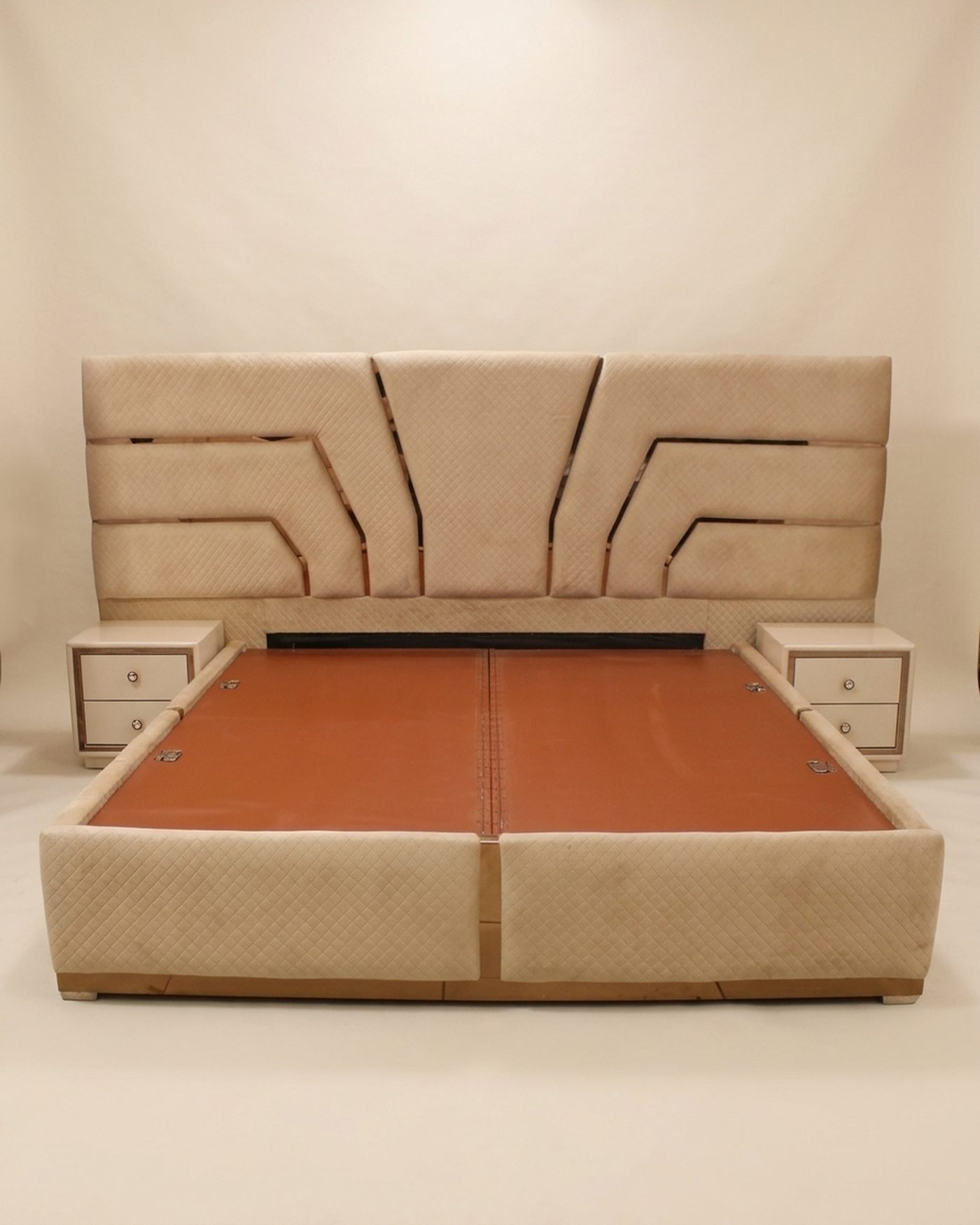 Sand hydraulic storage bed, view 2