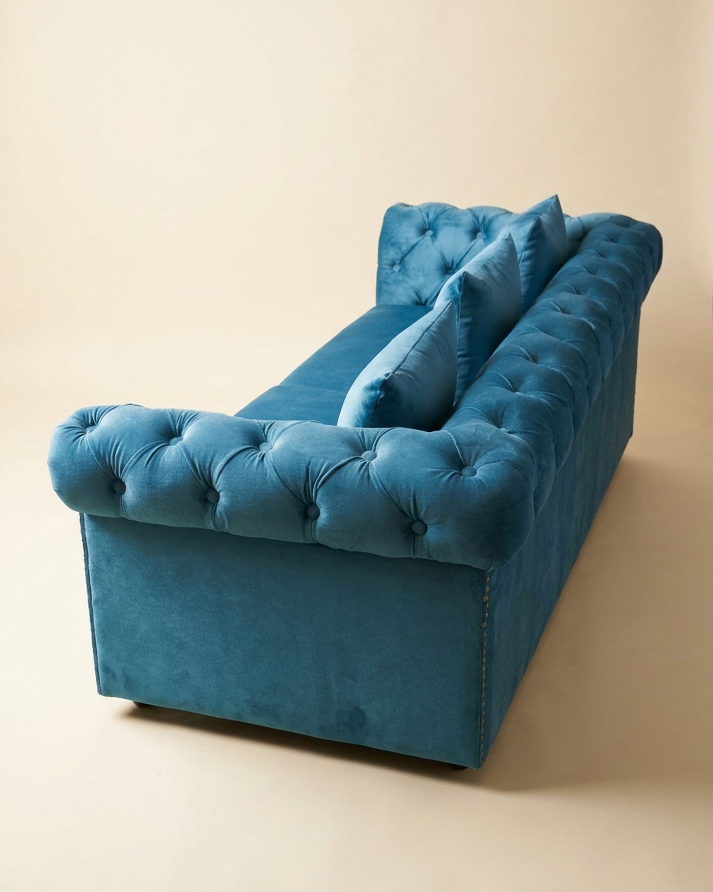 Marlow chesterfield sofa, view 3