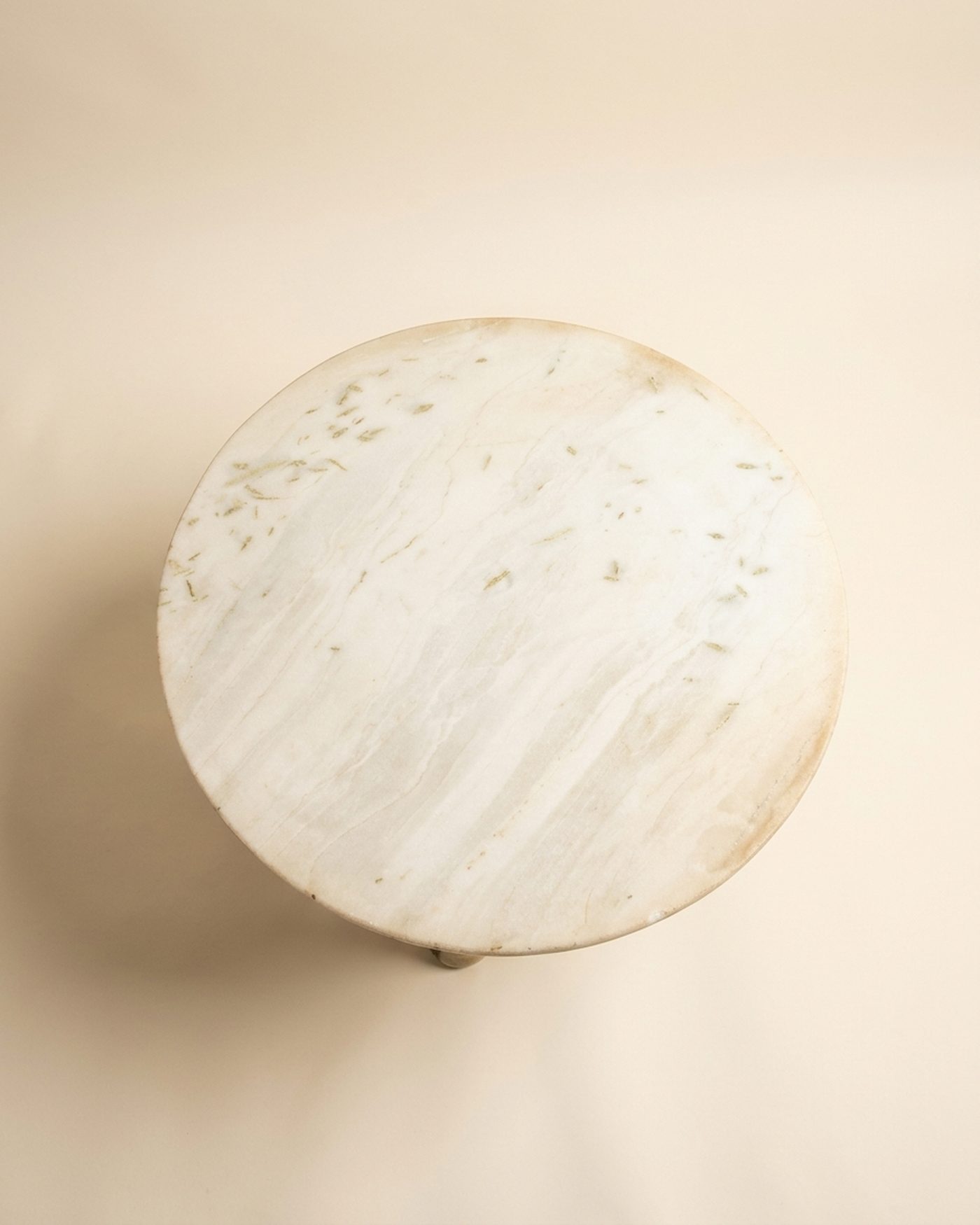 Aurum marble side table, view 2