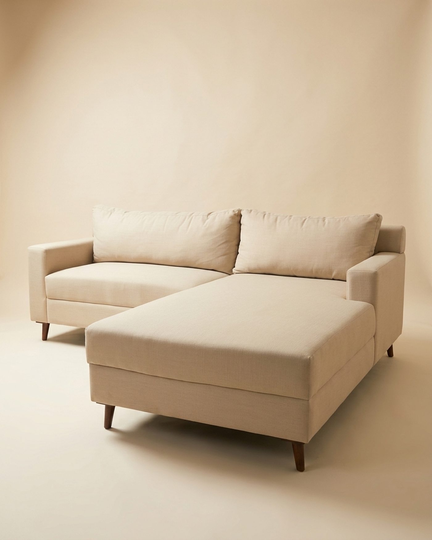Dune chaise sectional, studio photo