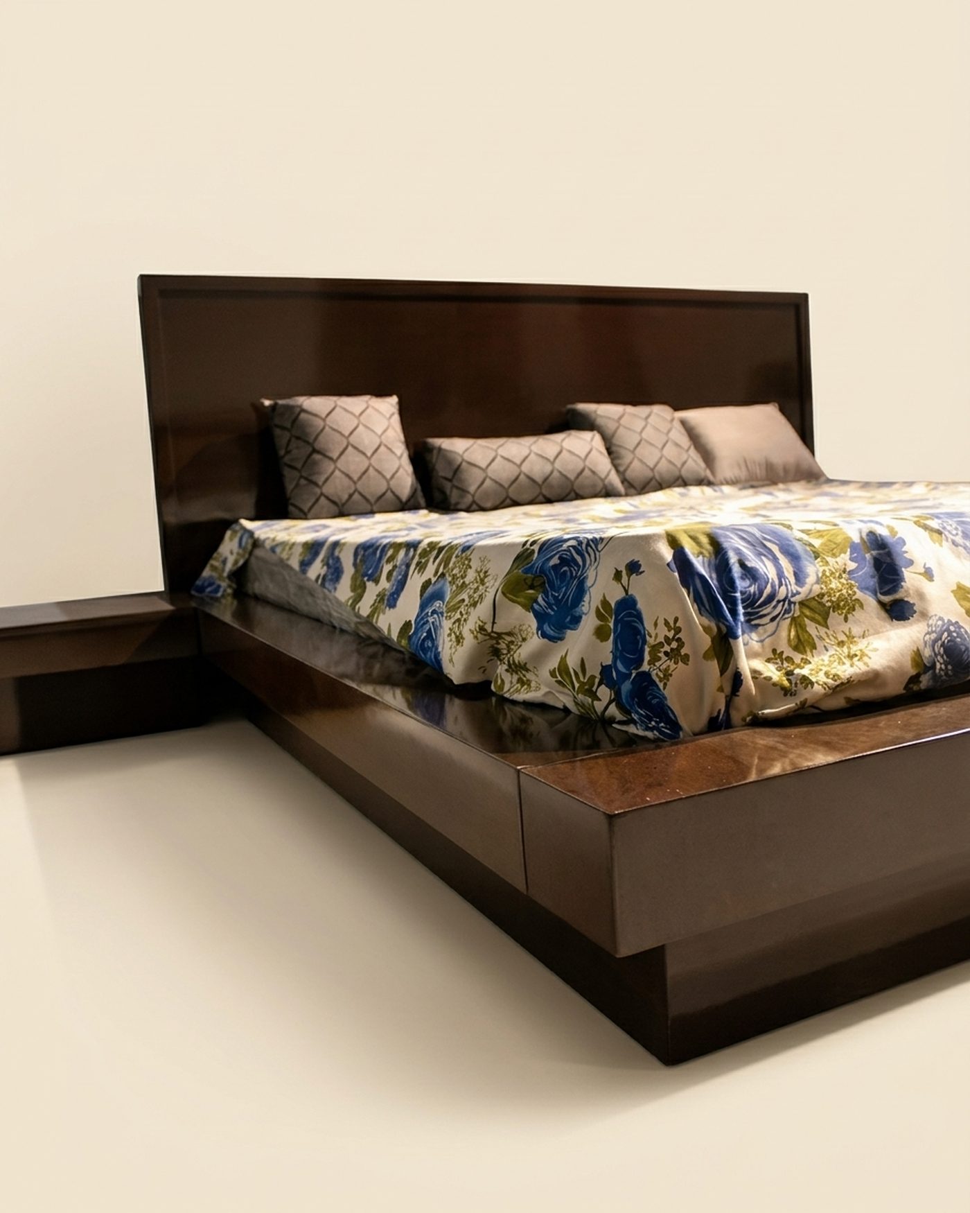 Ebony Bed platform bed, view 2