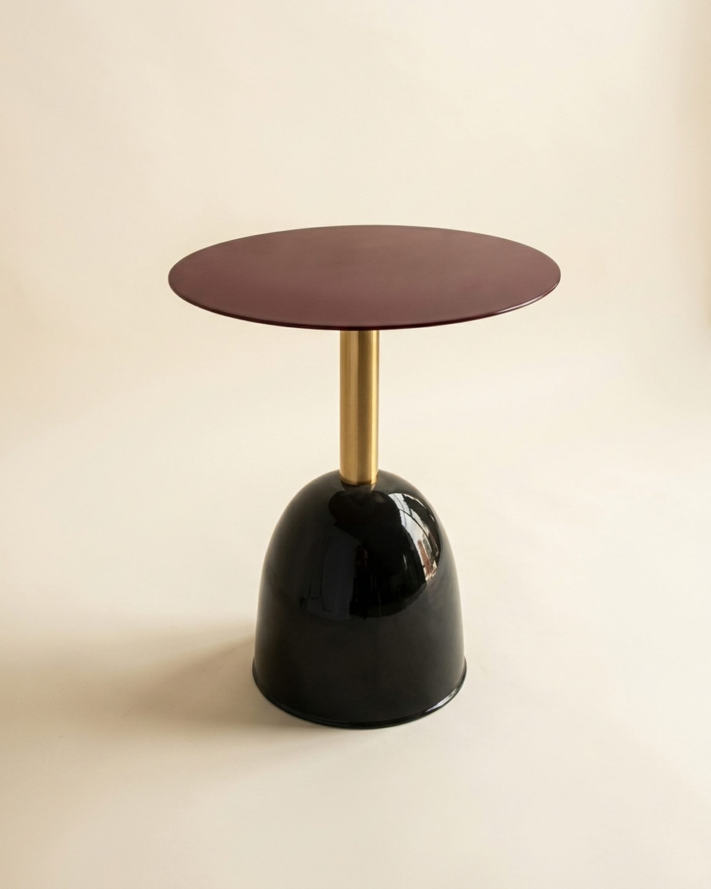 Garnet pedestal side table, view 3