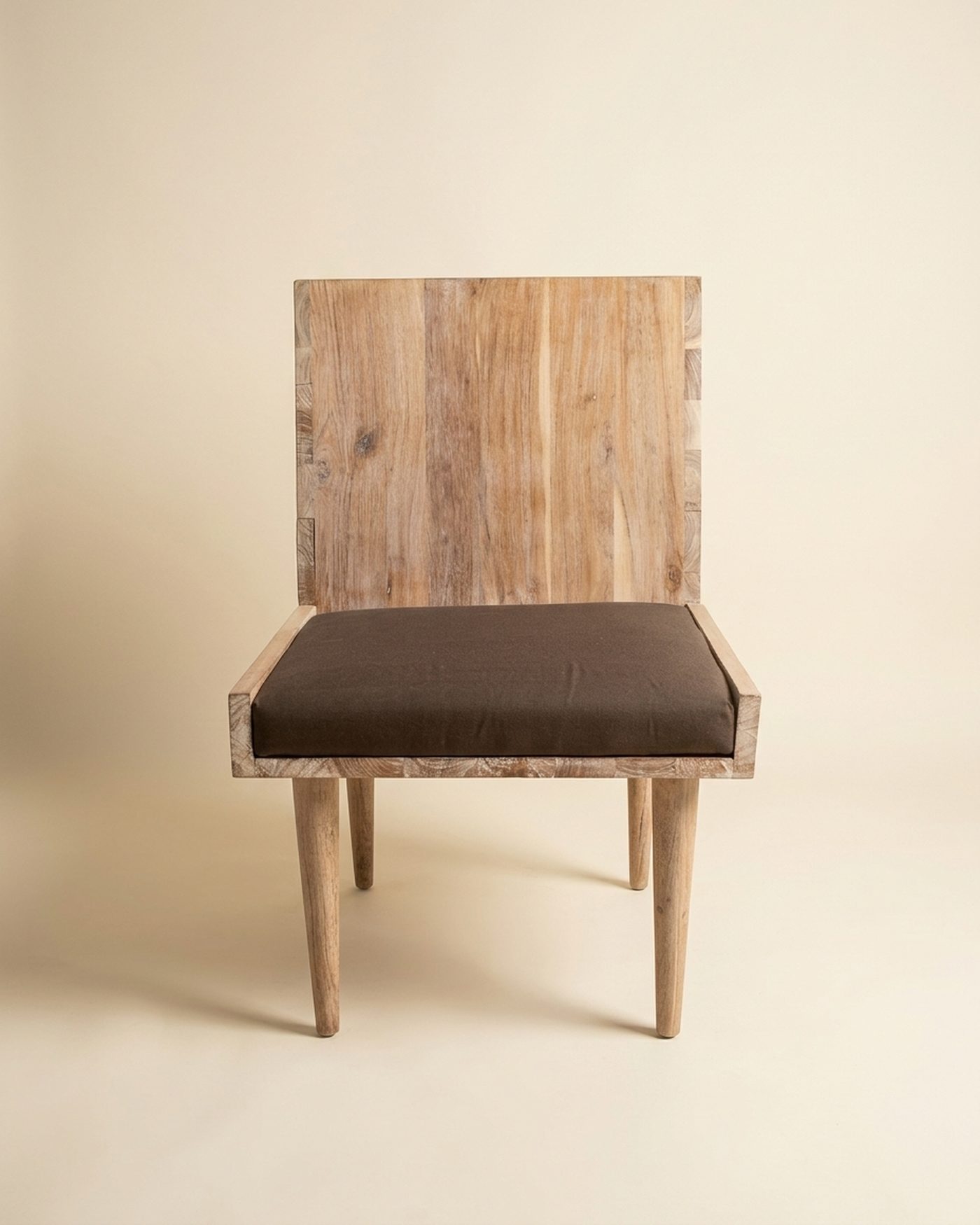 Grove lounge chair, studio photo