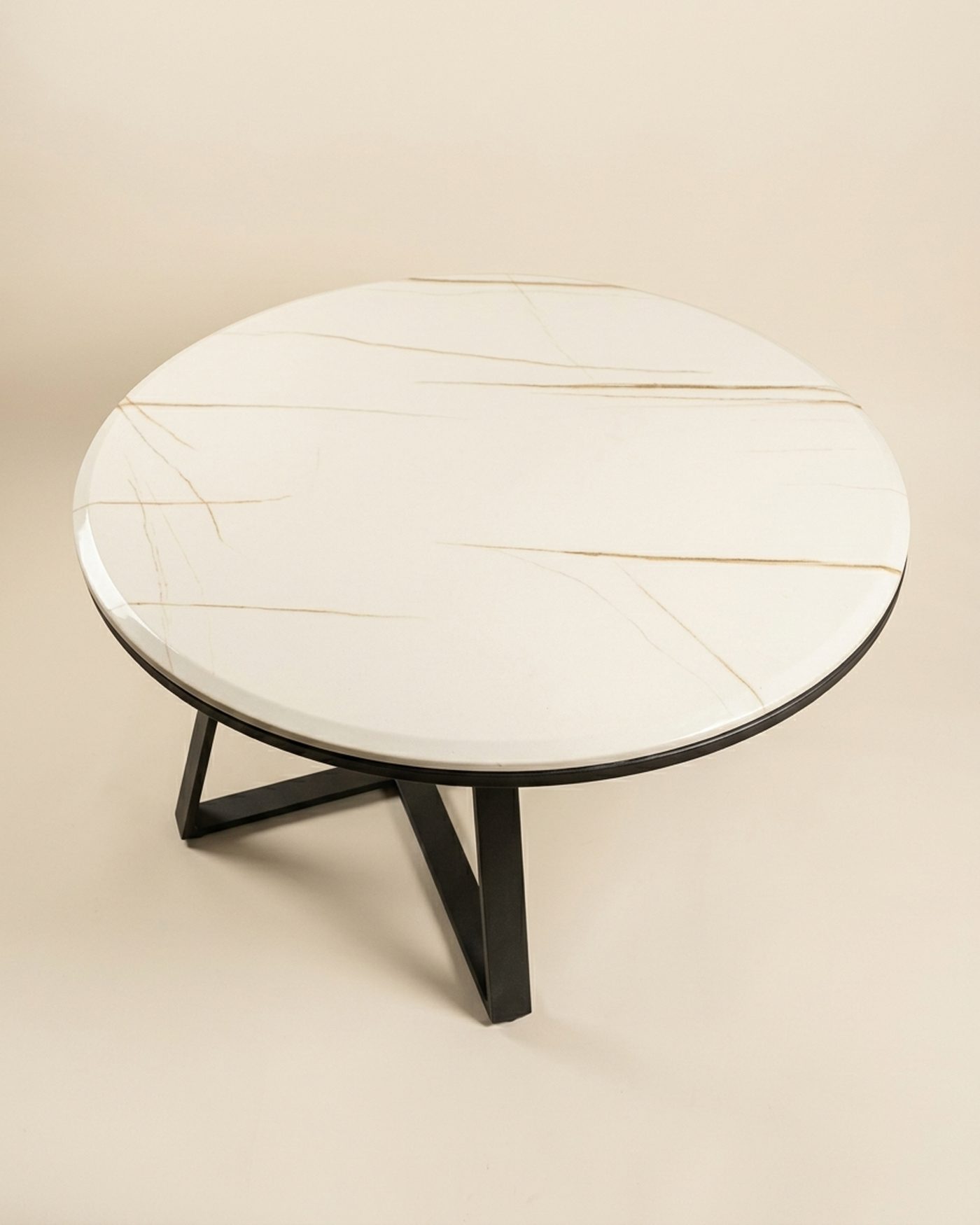 Luna round marble dining table, view 3