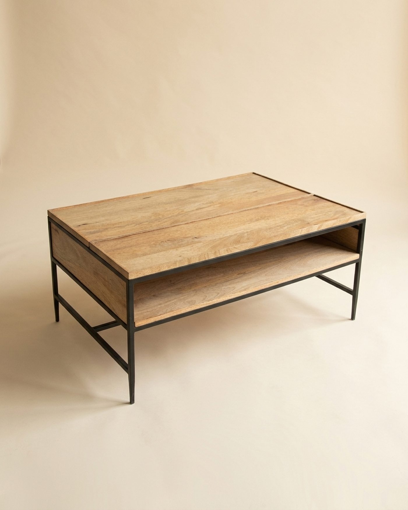 Plank coffee table, studio photo