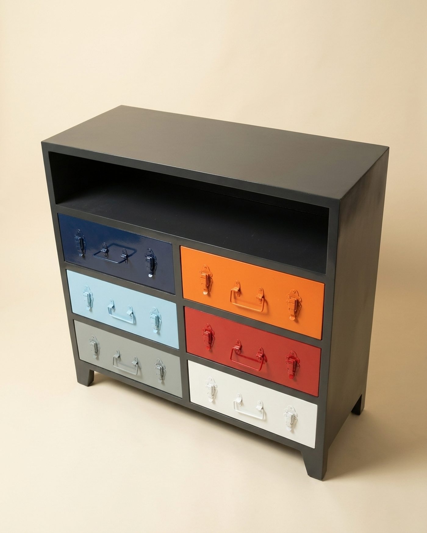 Spectrum drawer chest, view 2
