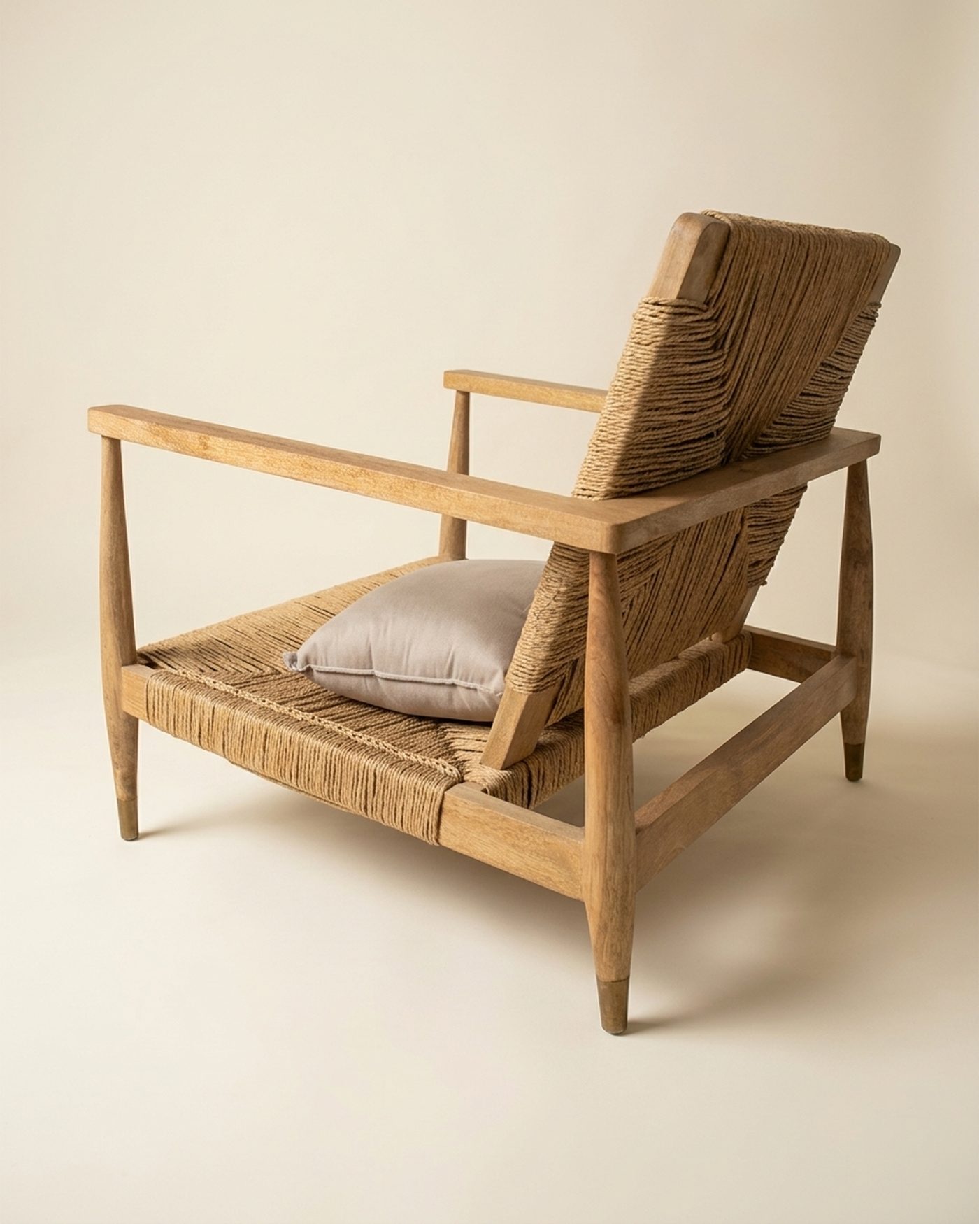 Weave lounge chair, view 2